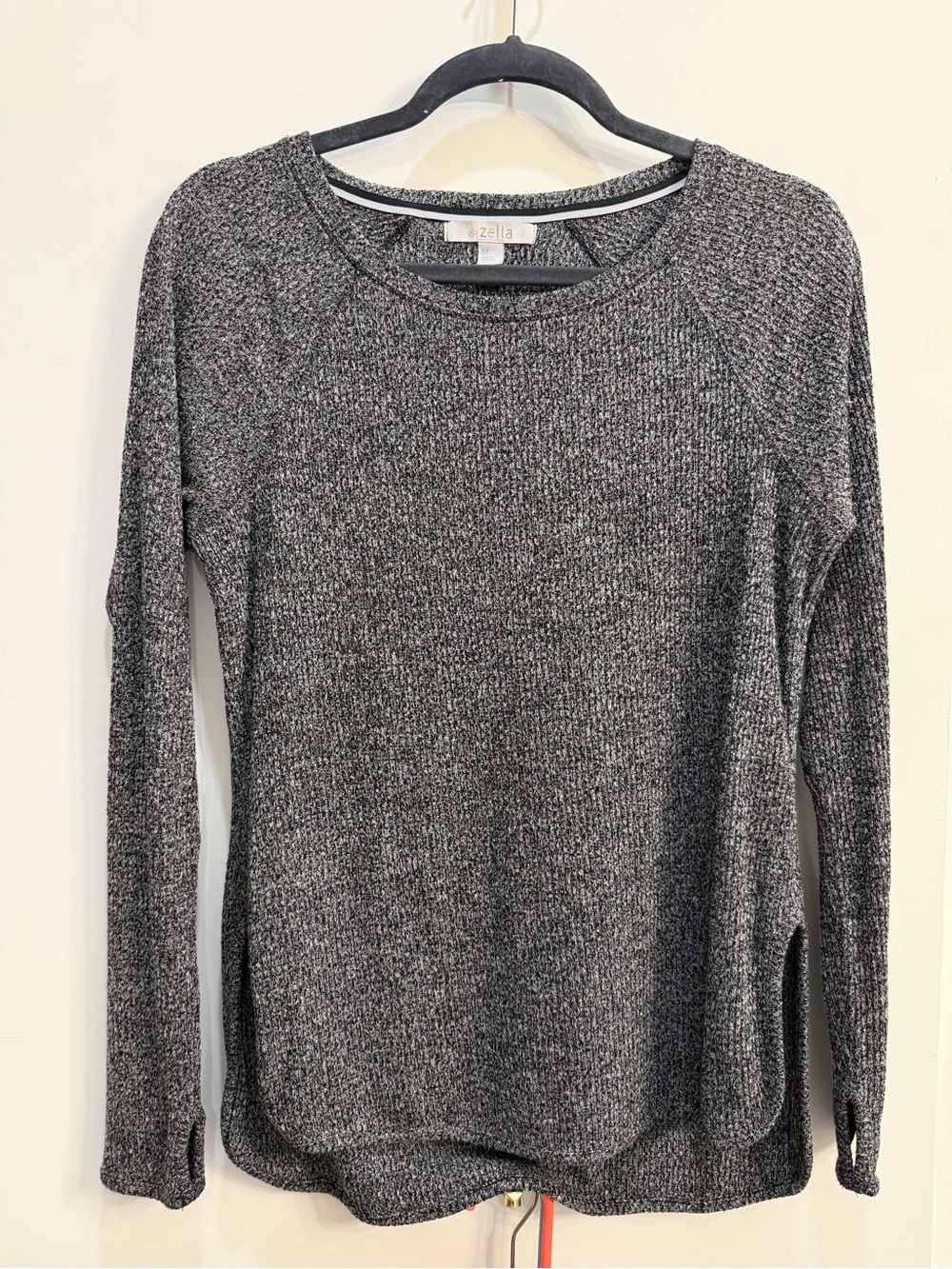 Zella Heathered Black and White Knit Long Sleeve Top